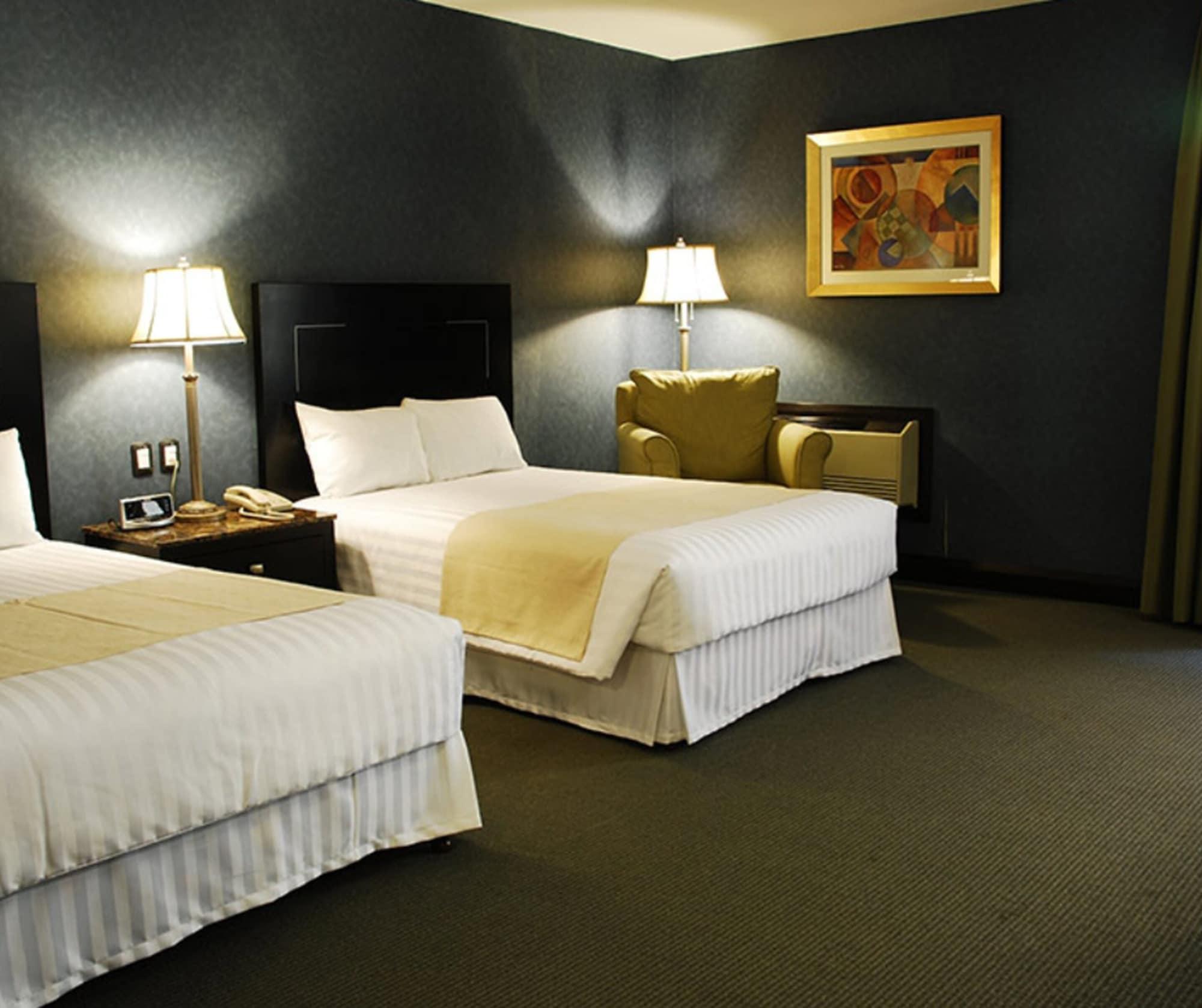 Royal Garden Reynosa Hotel Bagian luar foto