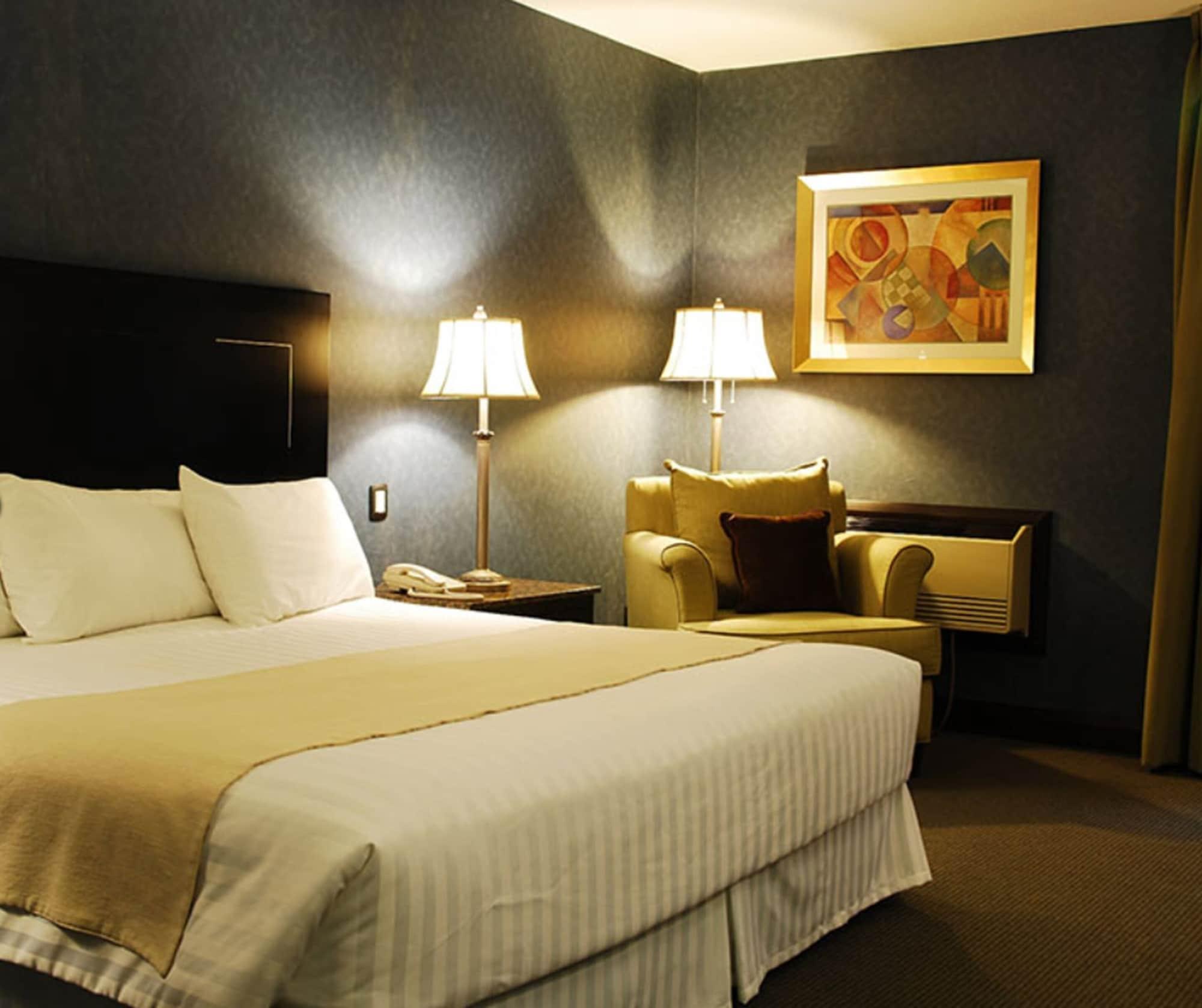 Royal Garden Reynosa Hotel Bagian luar foto